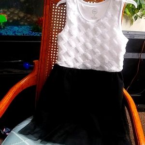 Little girls dress size 7-8 used